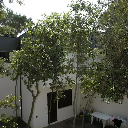 Modern 2 Bedroom Flat Near Rosolina Mare