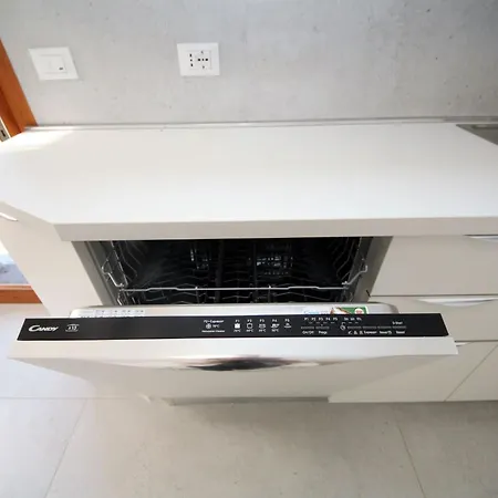 Renovated Two-bedroom Flat In * Rosolina Mare
