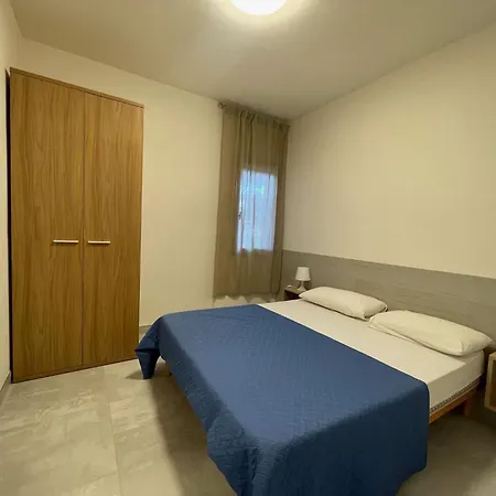 Renovated Two-bedroom Flat In *