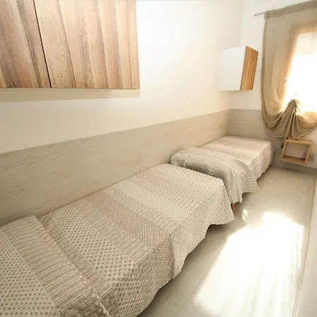 Renovated Two-bedroom Flat In Rosolina Mare